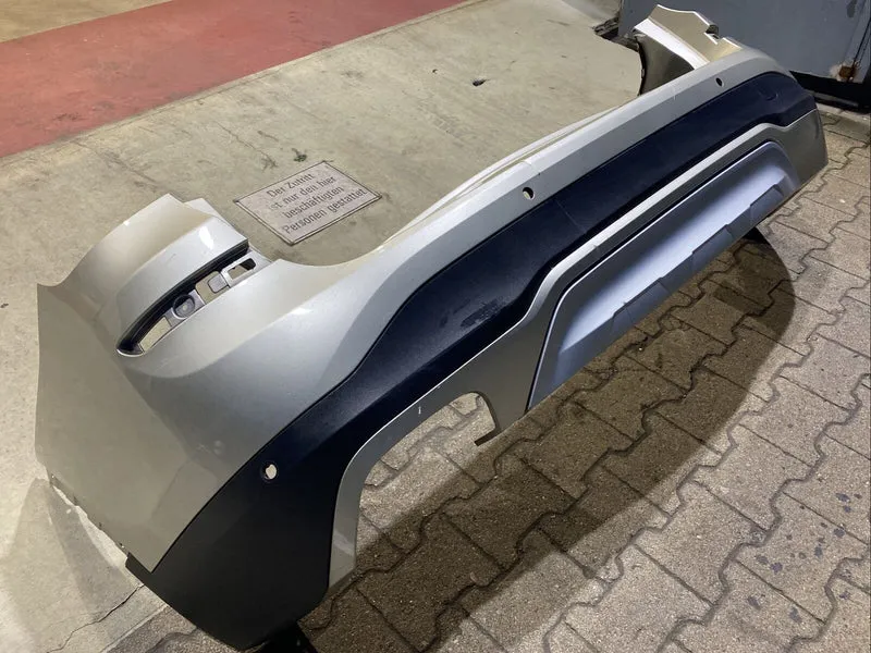 ORIGINAL BMW X3 F25 LCI FACELIFT Stoßstange mit PDC Loch Diffusor
