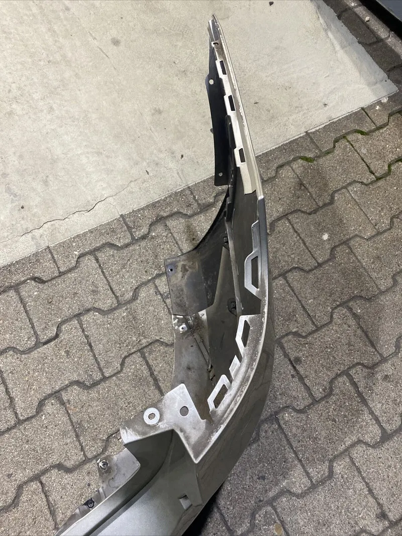 ORIGINAL BMW X3 F25 LCI FACELIFT Stoßstange mit PDC Loch Diffusor