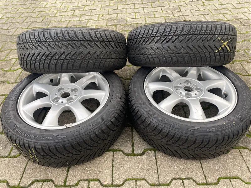 MINI COOPER R56 R50 ALUFELGEN Spoke 94 WINTERREIFEN RSC 195 55 R16 87H 6775684
