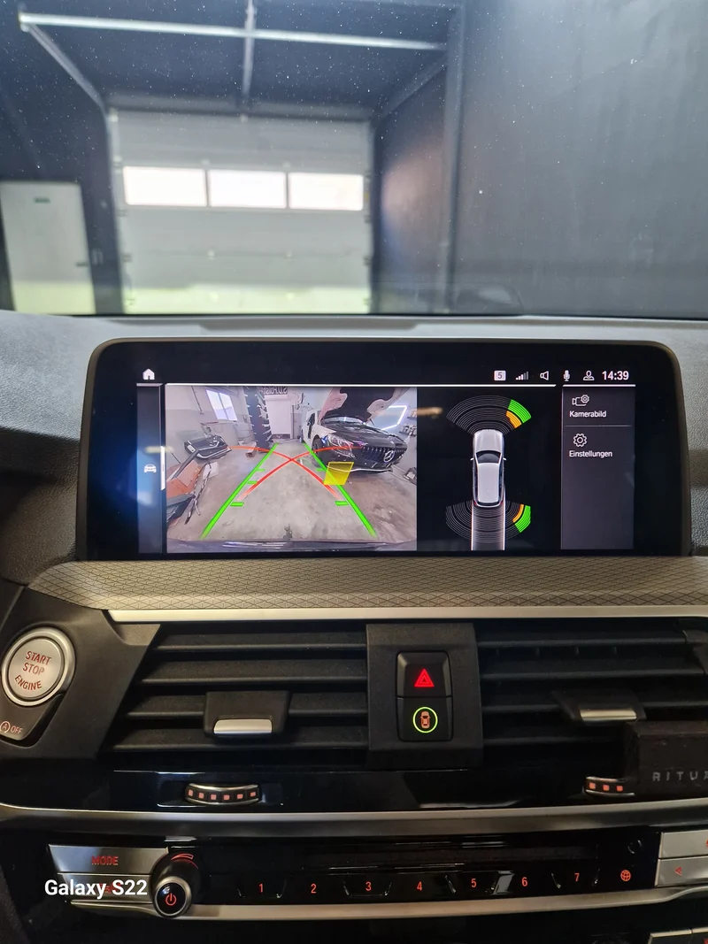 Originale Rückfahrkamera für BMW X3 G01 inkl. Einbau (Nachrüstung)