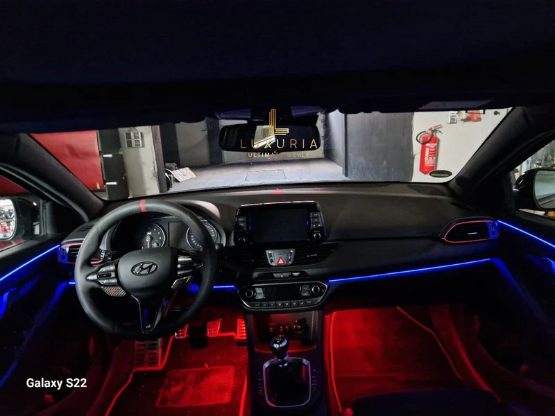 Ambientebeleuchtung für Hyundai i30 & i30N inkl. Einbau (Nachrüstung)