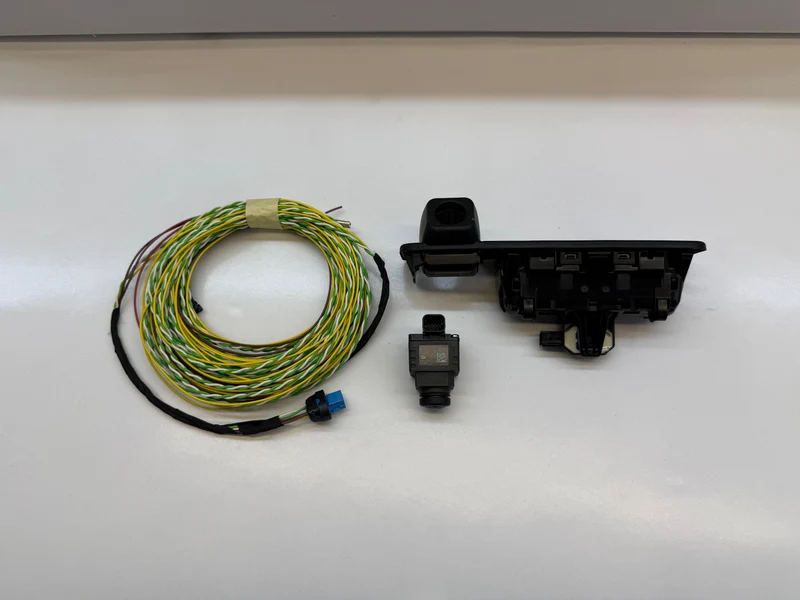 Originale Rückfahrkamera für 5er BMW G30/31 inkl. Einbau (Nachrüstung)