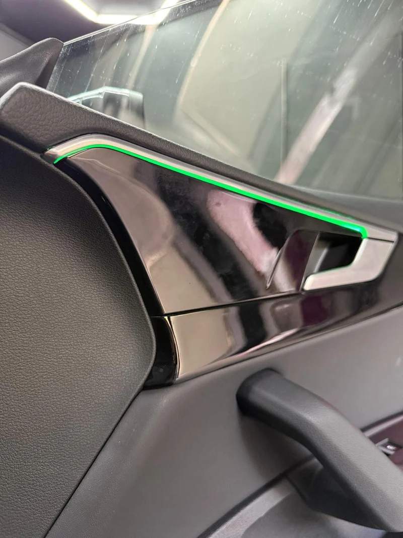 Ambientebeleuchtung für Audi A5 S5 RS5 (B9/F5) inkl. Einbau (Nachrüstung)