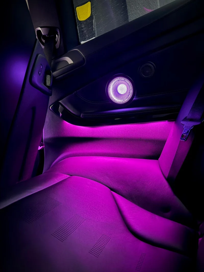 Ambientebeleuchtung für BMW M4 (F82 F83) (iDrive-Steuerung) inkl. Einbau (Nachrüstung)