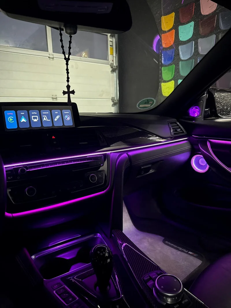 Ambientebeleuchtung für BMW M4 (F82 F83) (iDrive-Steuerung) inkl. Einbau (Nachrüstung)