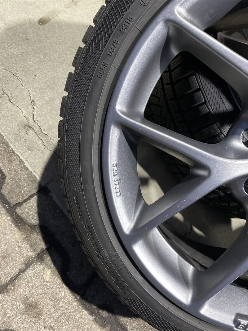 BBS SR16 Alufelgen WINTERREIFEN 225 40 R18 92V XL AUDI 8V 8J 0345134 KBA 49585