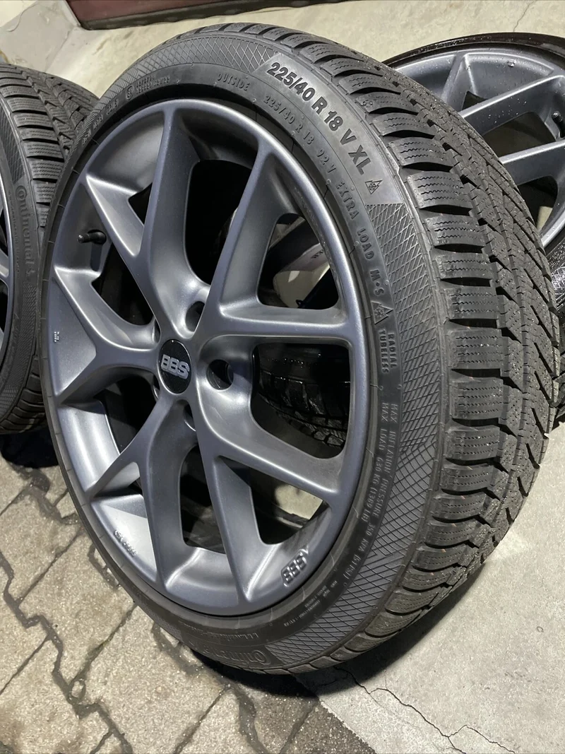 BBS SR16 Alufelgen WINTERREIFEN 225 40 R18 92V XL AUDI 8V 8J 0345134 KBA 49585