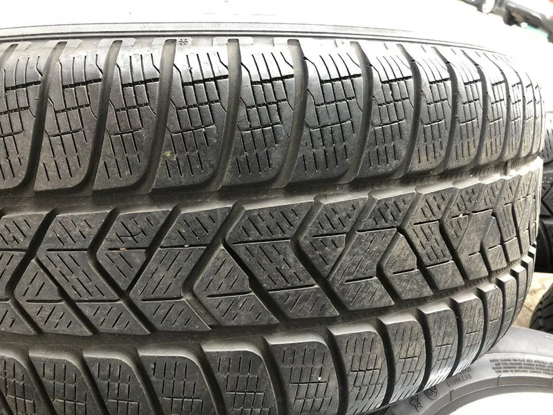 BMW X5 F15 ALUFELGEN STYLE 446 PIRELLI WINTERREIFEN 255 55 R18 109W RDCI 6853952