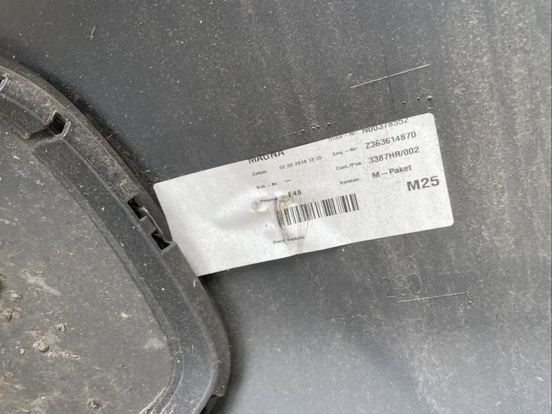 ORIGINAL BMW X1 F48 M PAKET NEUE MODELL Stoßstange PDC Diffusor 2 Flutig 8059877