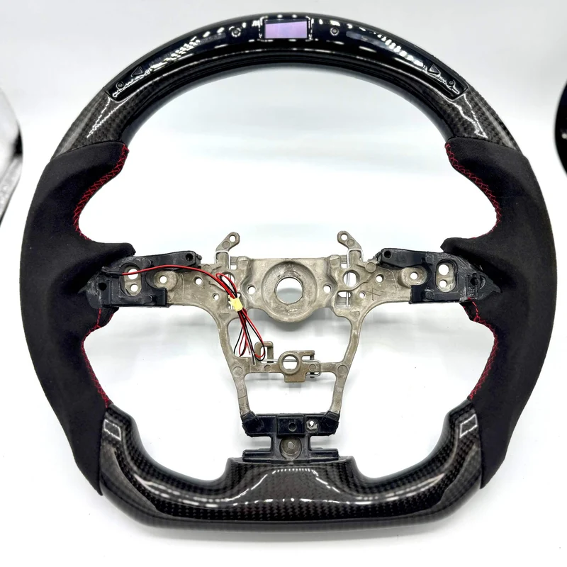 Toyota GR Yaris Lenkrad Carbon mit Display / Shiftlight