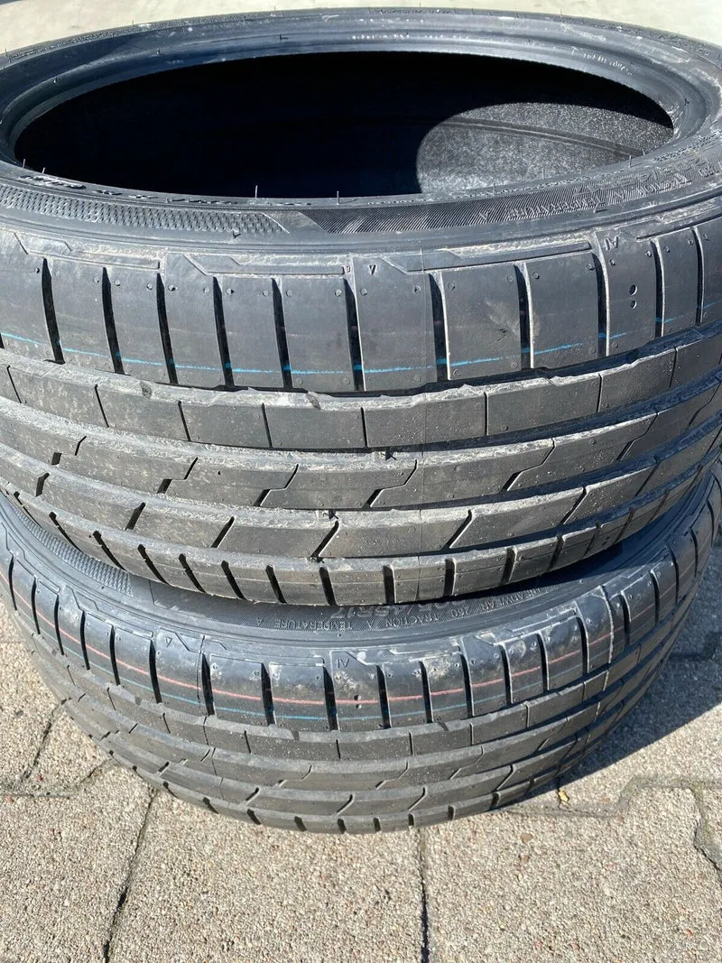 2x Neuwertige MINI HANKOOK VENTUS S1 EVO3 Sommerreifen 205 45 R17 88W DOT5019