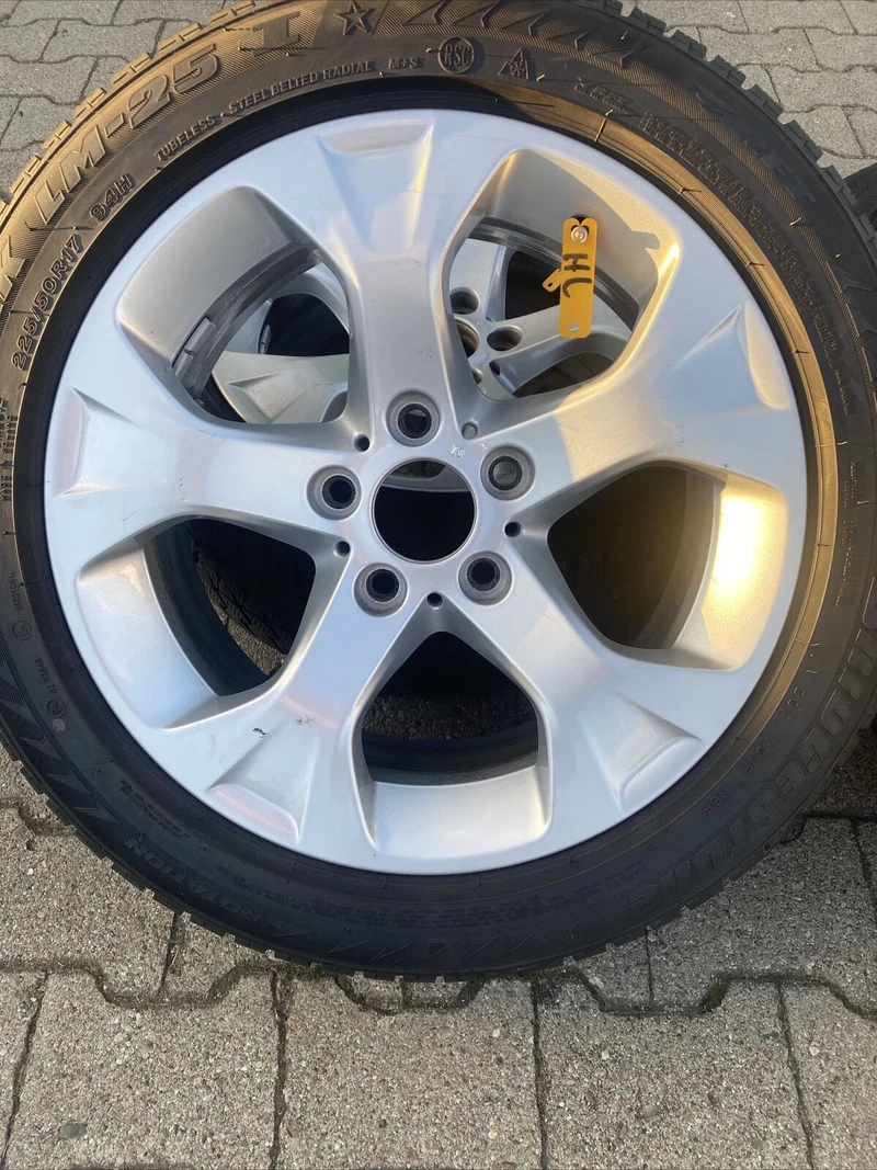 BMW X1 E84 Alufelgen 6789140 Sternspeiche 317 Winterreifen RSC 225 50 R17 94H