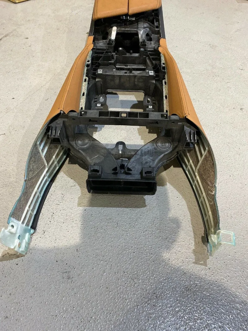 BMW G30 G31 F90 M5 MITTELARMLEHNE LEDER Cognac Mittelkonsole 2 Zonig