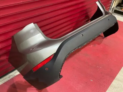 BMW X1 F48 NEUESTE MODELL Stoßstange 7355260 MITTE 7355271 mit PDC