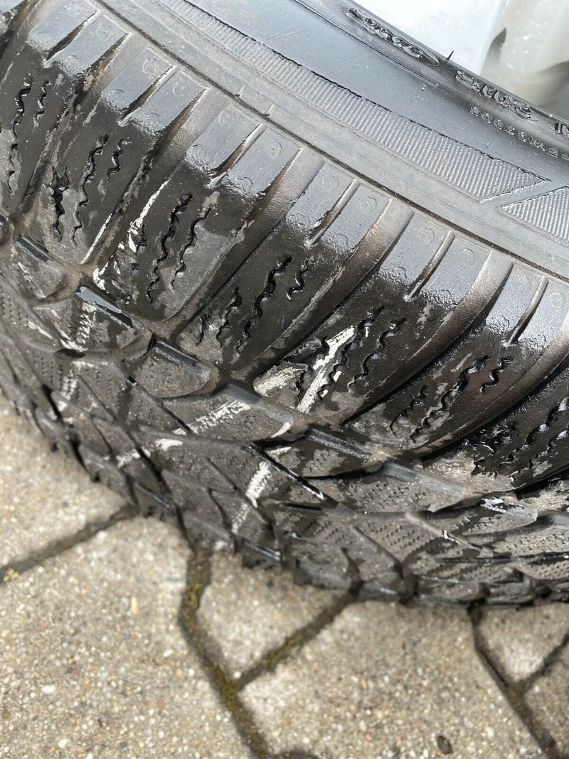 BMW F07 GT F01 DEZENT Alufelgen Winterreifen DUNLOP SP 245 50 R18 100H RSC RDCI