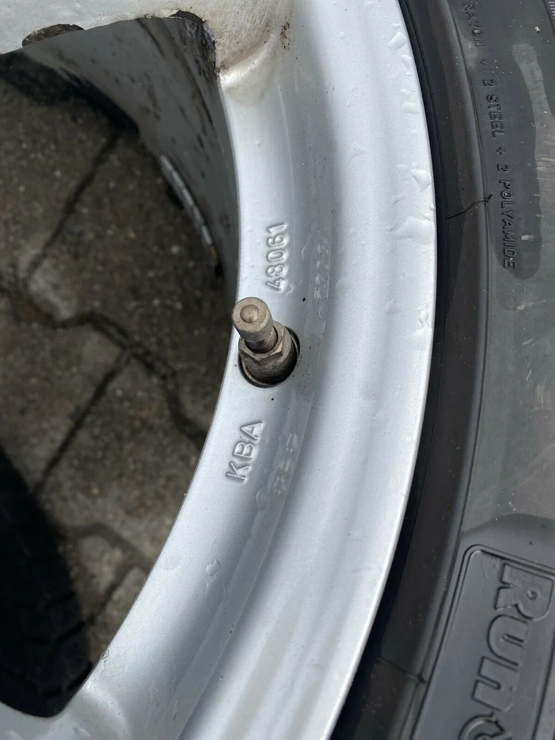 BMW F07 GT F01 DEZENT Alufelgen Winterreifen DUNLOP SP 245 50 R18 100H RSC RDCI