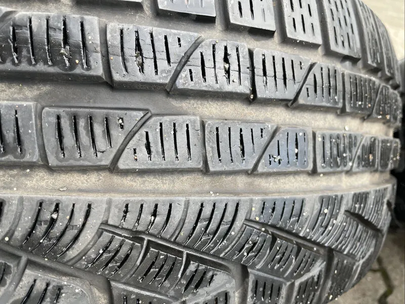 BMW F34 GT Alufelgen Styling 395 WINTERREIFEN RSC PIRELLI 225 55 R17 97H 6859025