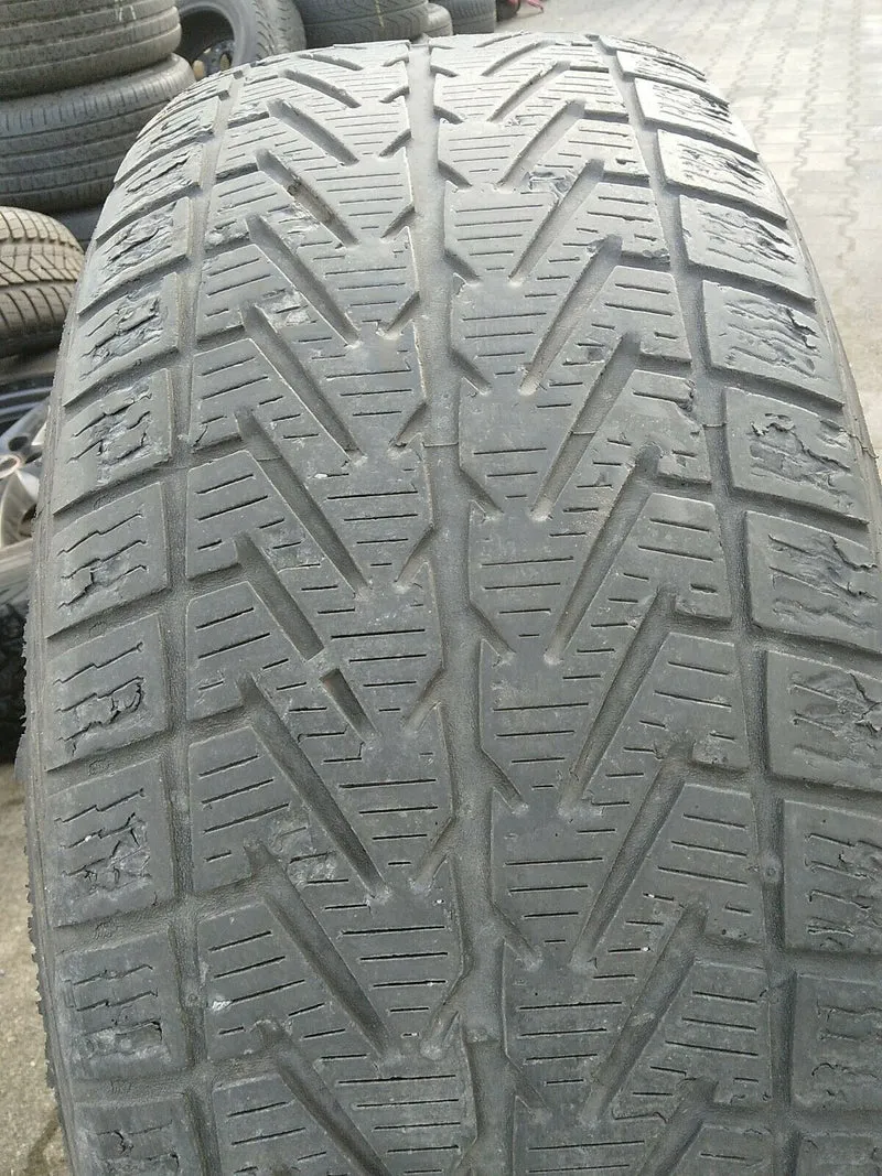 Mercedes ML76 Ronal R41 VOLVO 7.5J 18 ET45 Winterreifen 235 60 R18 107H KBA46270