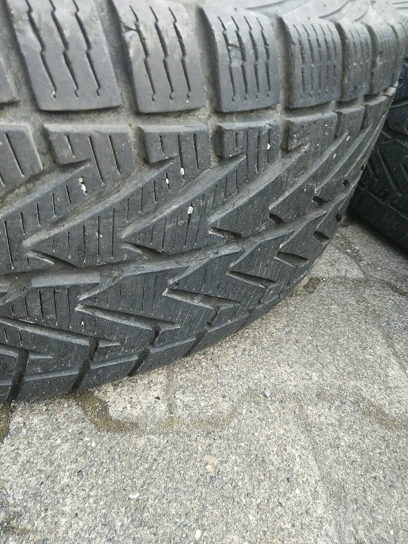 Mercedes ML76 Ronal R41 VOLVO 7.5J 18 ET45 Winterreifen 235 60 R18 107H KBA46270