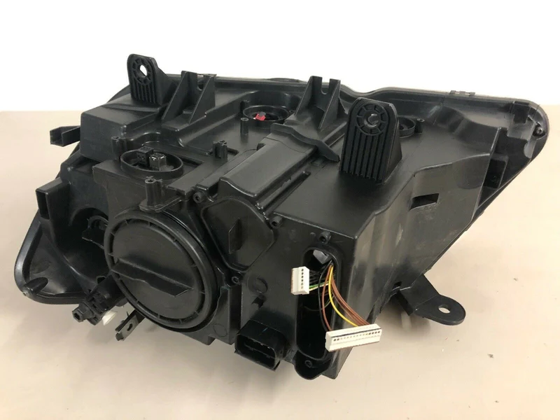 BMW X3 F25 Xenonscheinwerfer R. VORFACELIFT OHNE KURVENLICHT XENON 7217294