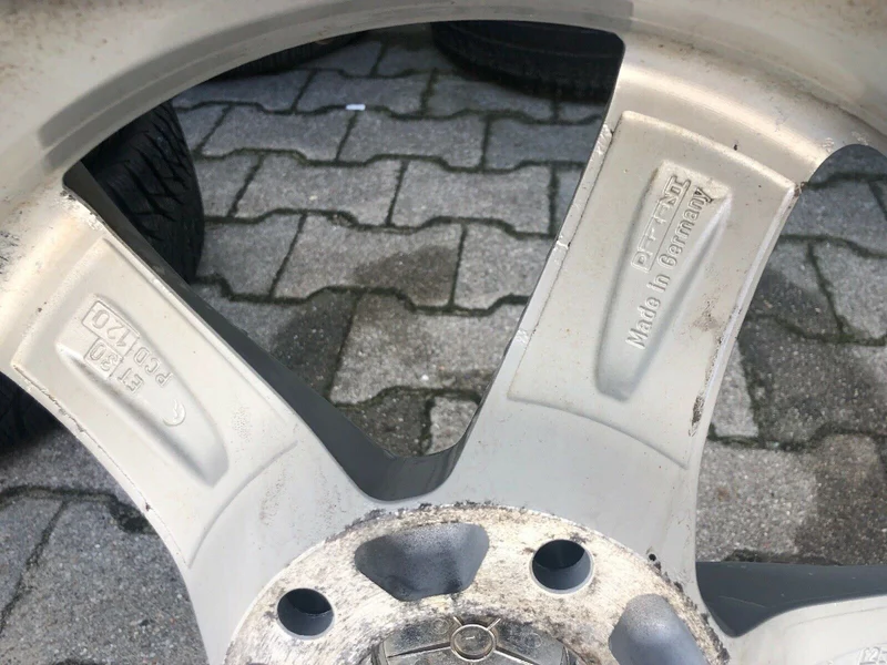 BMW F10 F11 ALUFELGEN Winterreifen 225 55 R17 97H RSC DUNLOP SP WINTER KBA 47702