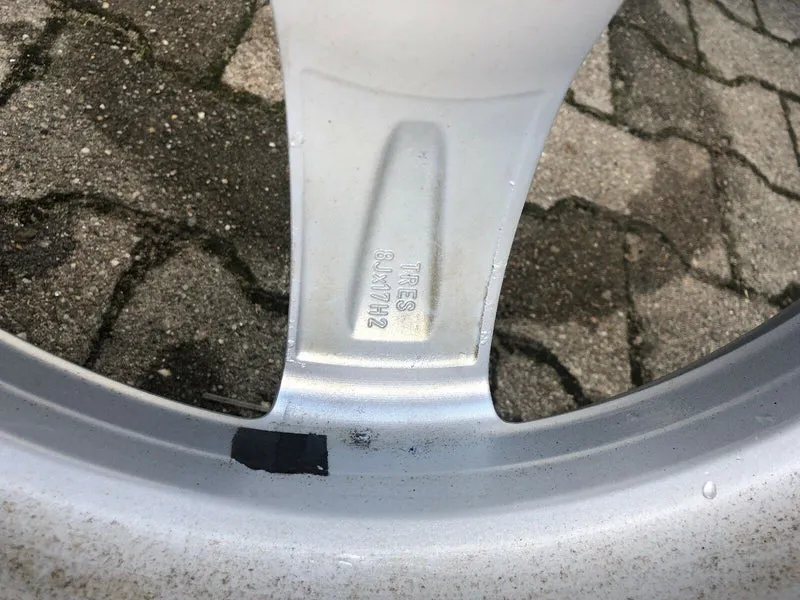 BMW F10 F11 ALUFELGEN Winterreifen 225 55 R17 97H RSC DUNLOP SP WINTER KBA 47702