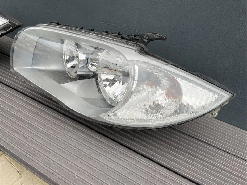 ORIGINAL BMW E87 FACELIFT Scheinwerfer VALEO 7249649 LINKS BJ 2010 HALOGEN