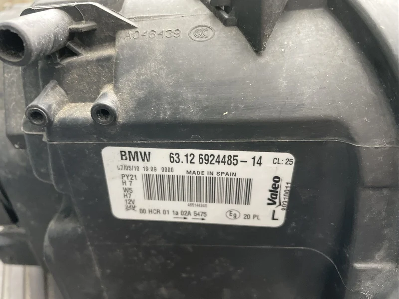 ORIGINAL BMW E87 FACELIFT Scheinwerfer VALEO 7249649 LINKS BJ 2010 HALOGEN