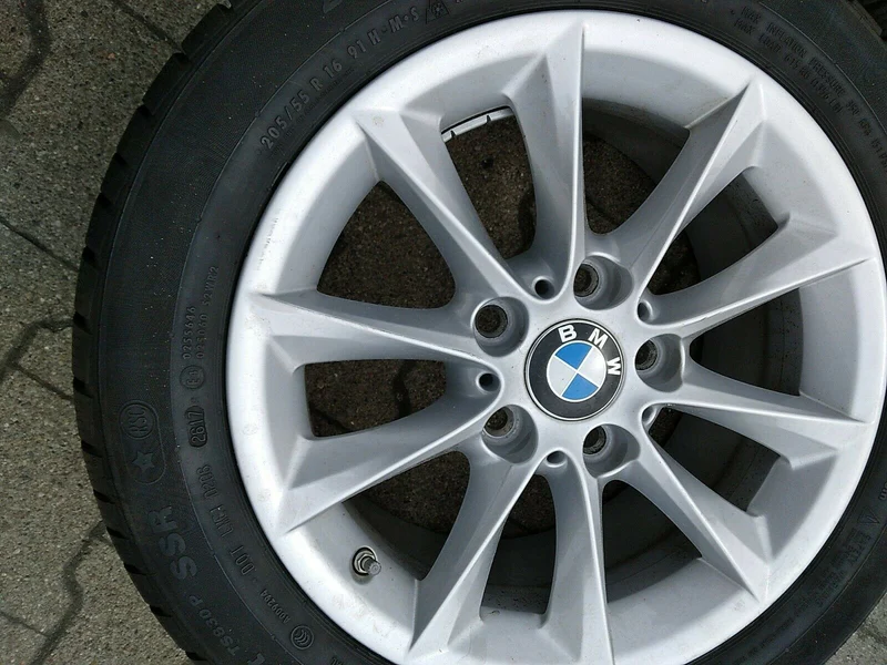BMW F20 F21 Styling 411 ALUFELGEN 205 55 R16 91H Winterreifen RSC RDCI 6796200