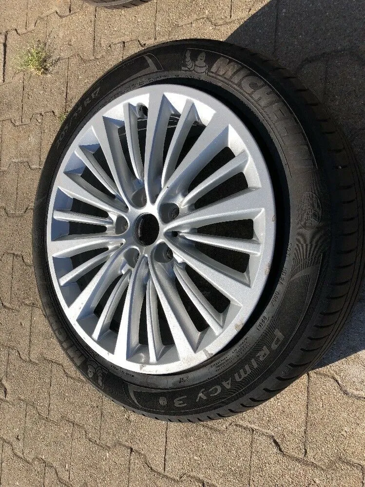1x BMW 2er F45 F46 Alufelge Vielspeiche 481 MICHELIN 205 55 R17 91W 6881440