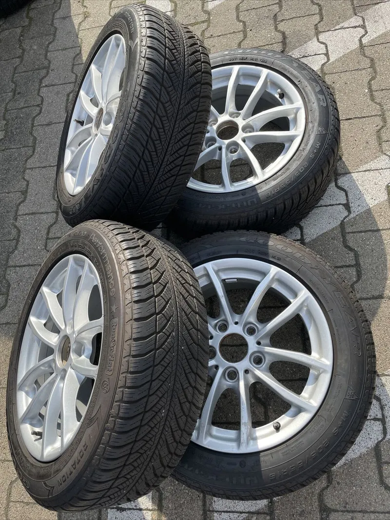 BMW F20 F21 F22 V Speiche 378 ALUFELGEN 205 55 R16 91H Winterreifen RSC 6796202