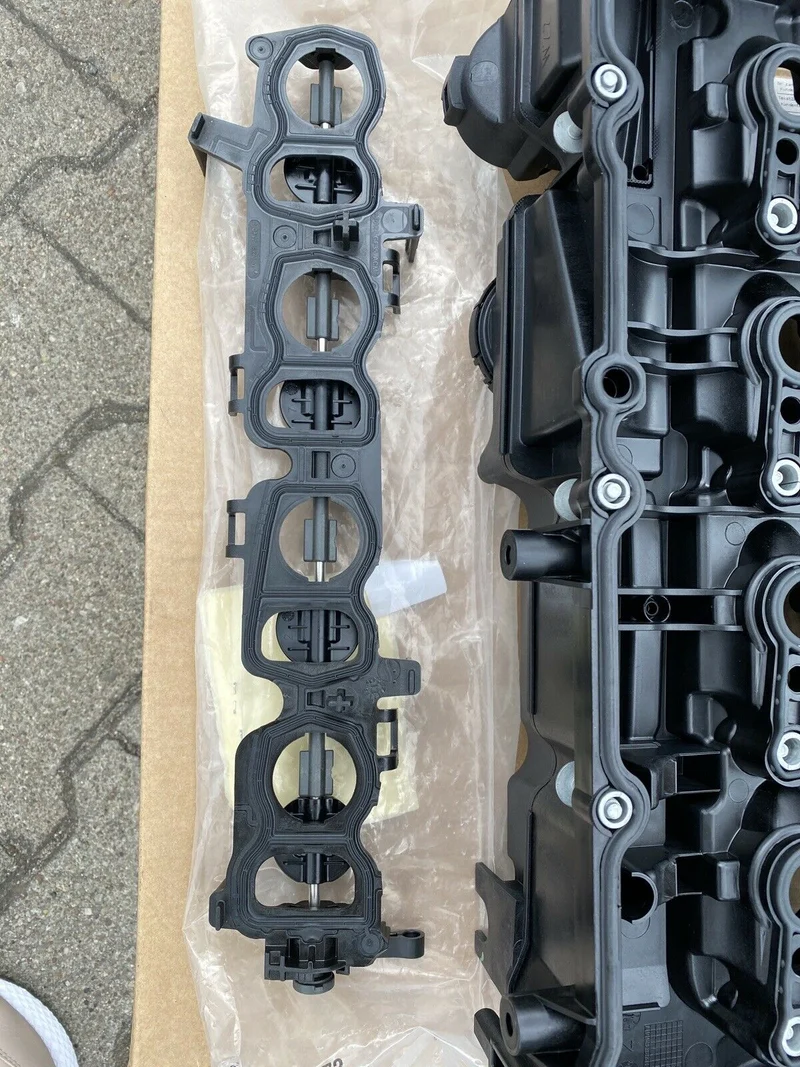 NEUE BMW F10 F30 F20 X5 F15 E90 LCI Zylinderkopfhaube 8589941 N47N Ventildeckel
