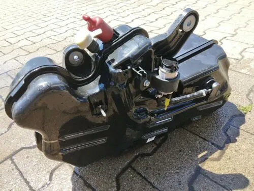 Orig BMW 1er F20 F21 LCI AdBlue SCR Tankbehälter Tank Behälter Passiv 7407232