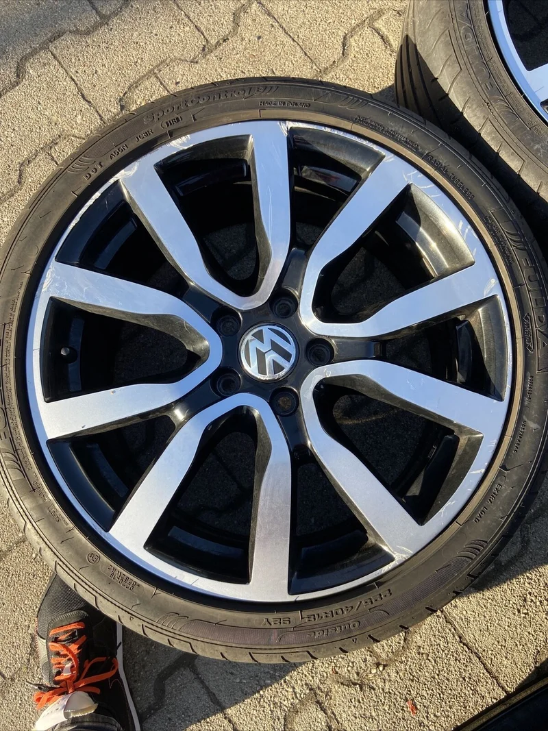 VW GOLF 6+7 GTI SERRON Alufelgen FULDA Sommerreifen 225 40 R18 92Y 5K0601025 AC