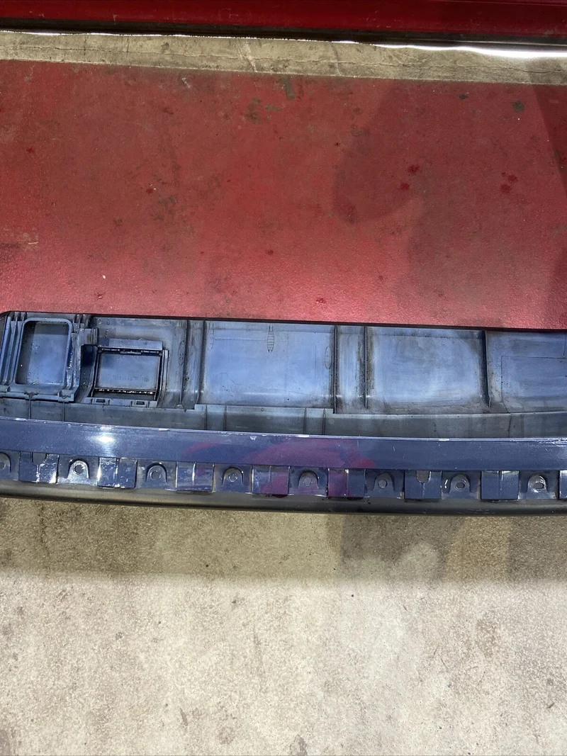 ORIGINAL BMW 7er E32 Stoßstange hinten Verkleidung Stoßfänger 1908073