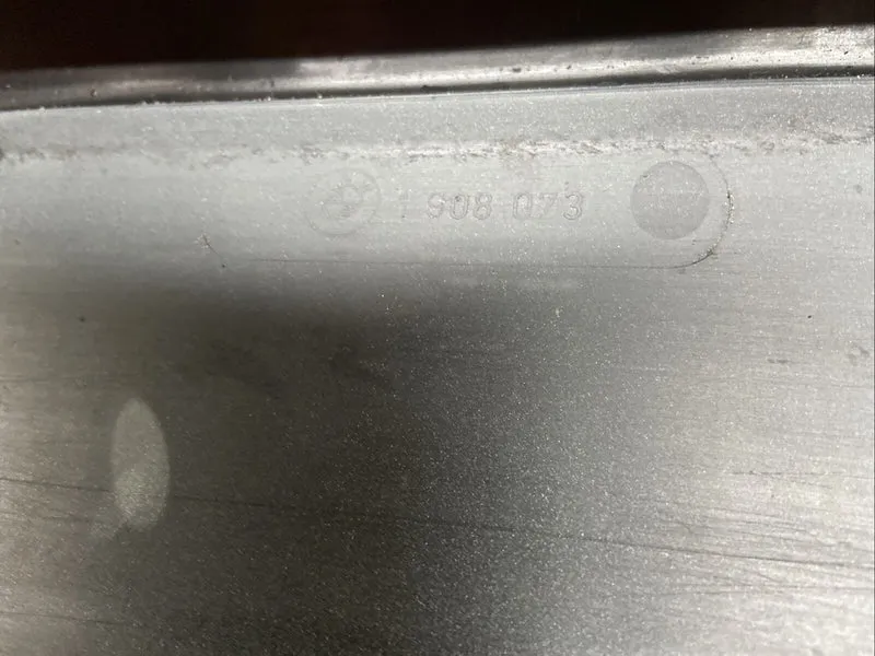 ORIGINAL BMW 7er E32 Stoßstange hinten Verkleidung Stoßfänger 1908073