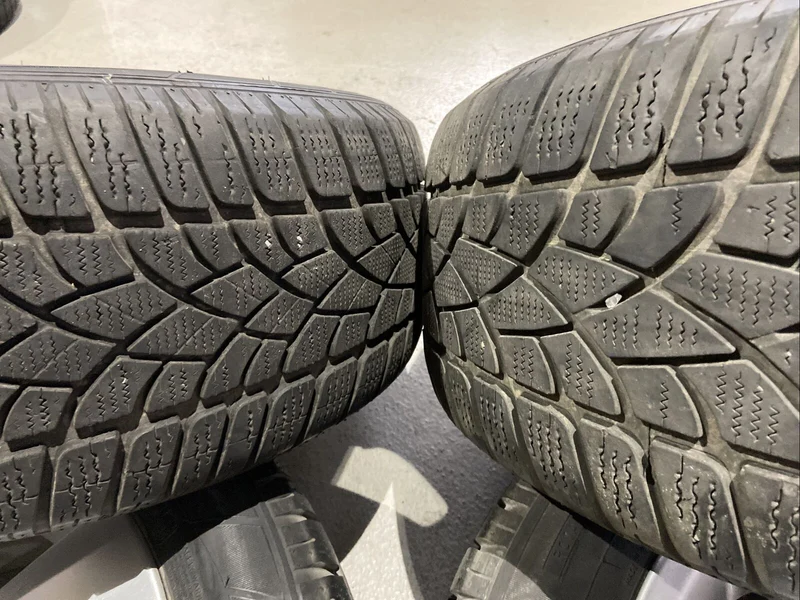 BMW F10 F11 Styling 327 Alufelgen WINTERREIFEN DUNLOP 225 55 R17 97H RSC 6790172