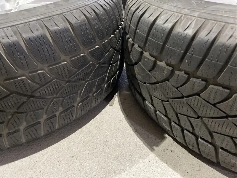 BMW F10 F11 Styling 327 Alufelgen WINTERREIFEN DUNLOP 225 55 R17 97H RSC 6790172