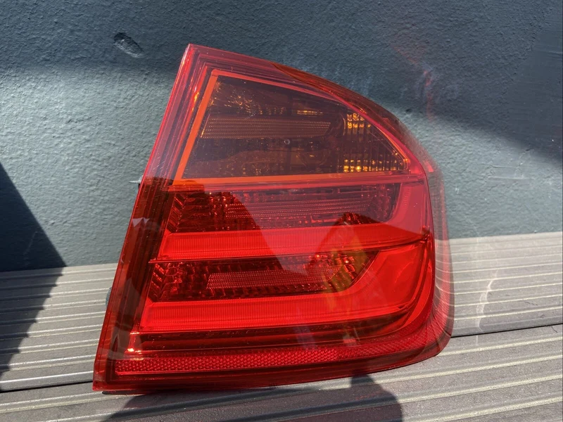 Original BMW F30 LIMOUSINE Vorfacelift Heckleuchte Rückleuchte RECHTS 7259894