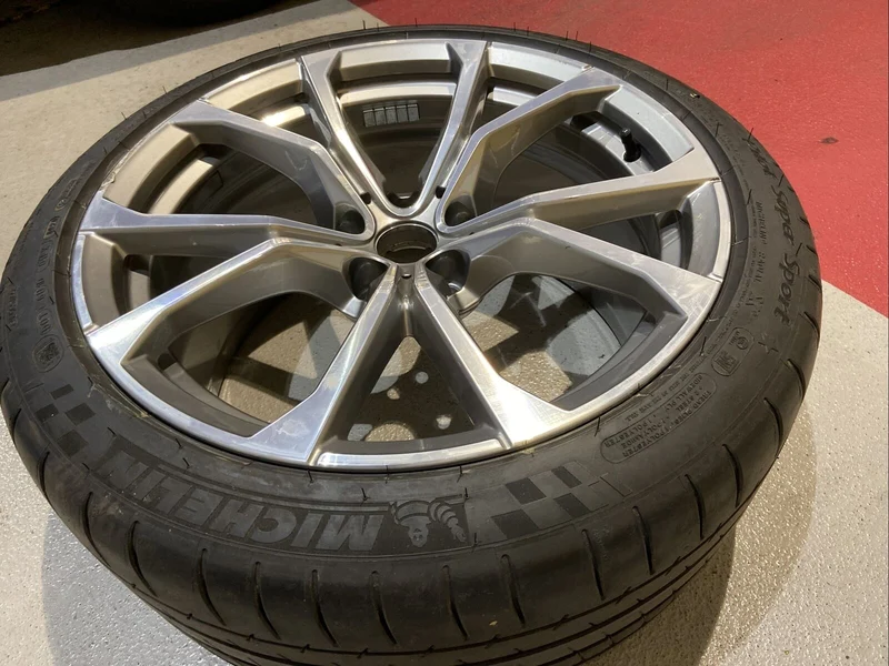 1x BMW Z4 G29 V Speiche 772 Alufelge 6883642 MICHELIN 275 35 ZR19 100Y 10Jx 19