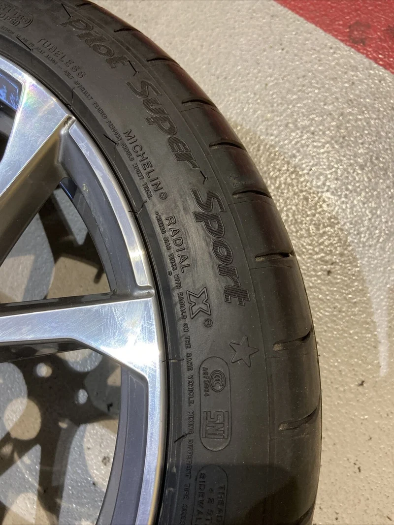 1x BMW Z4 G29 V Speiche 772 Alufelge 6883642 MICHELIN 275 35 ZR19 100Y 10Jx 19