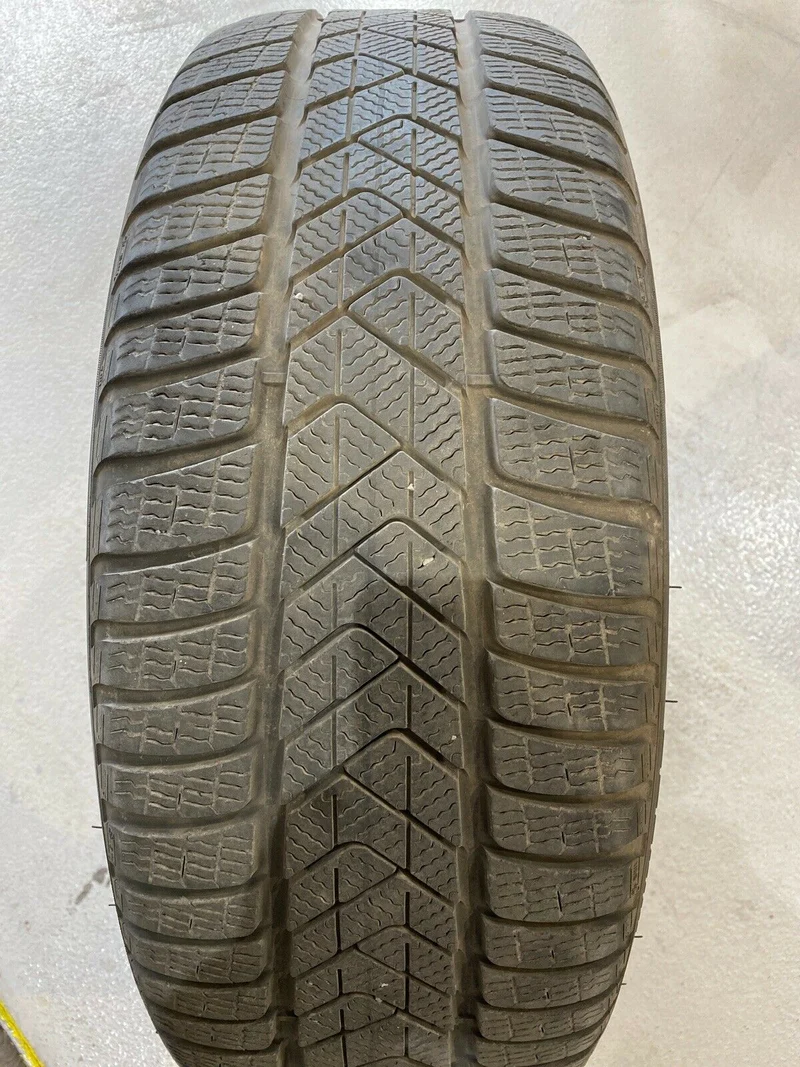 1x BMW 245 50 R19 105V RSC RUNFLAT Winterreifen PIRELLI SOTTOZERO 3 DOT5017