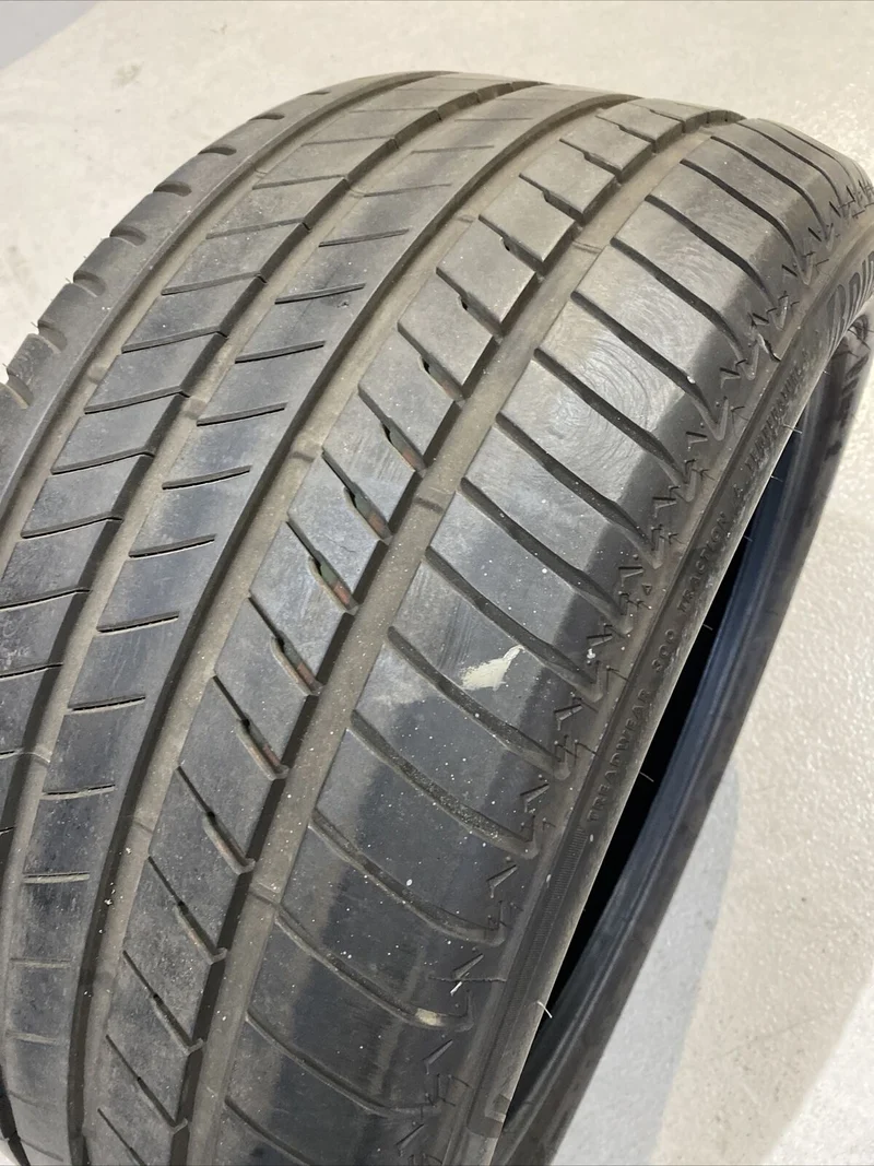 BMW X5 G05 X6 G06 BRIDGESTONE SOMMERREIFEN RSC RUNFLAT 305 40 R20 112Y DOT2119