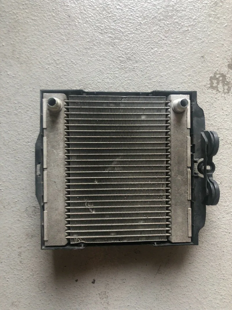 ORIGINAL BMW Zusatzkühler F07 F10 F11 F06 F01 F12 Rechts 7802662