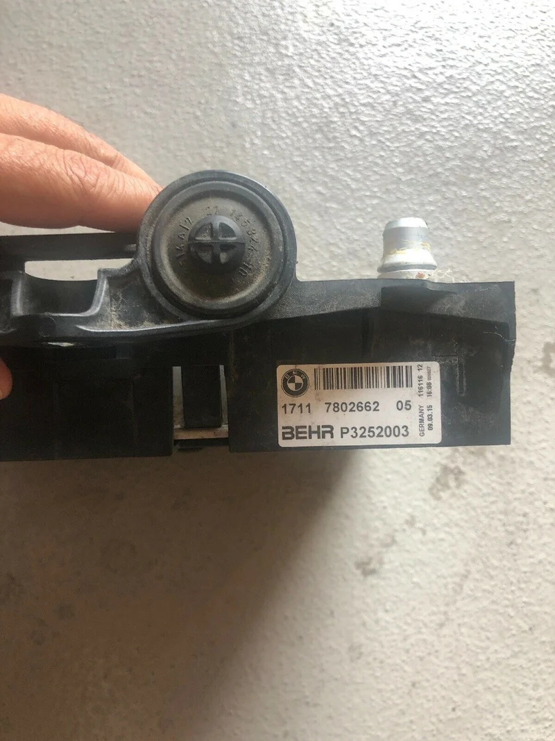 ORIGINAL BMW Zusatzkühler F07 F10 F11 F06 F01 F12 Rechts 7802662