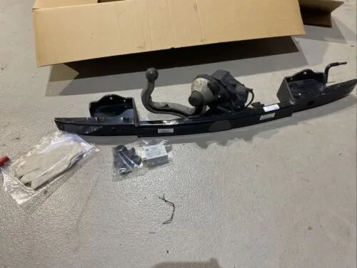 BMW E90 E91 ANHÄNGERKUPPLUNG elektr. 6791155 QUERTRÄGER mit Steuergerät 6857227