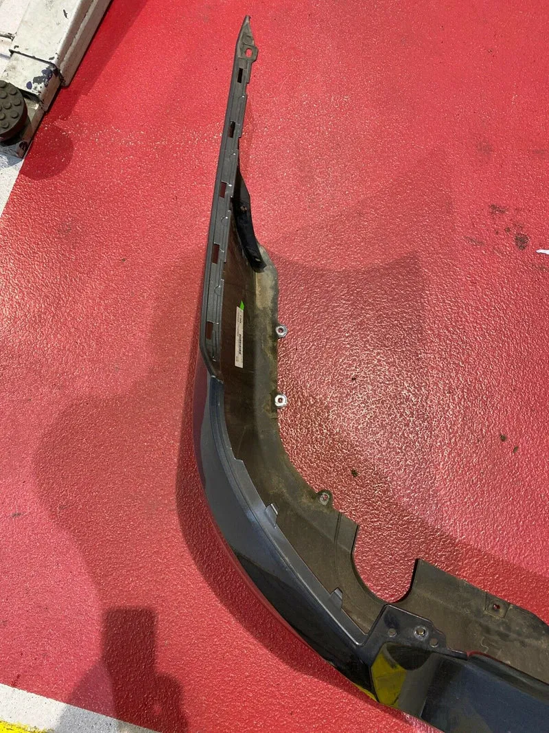BMW F32 F33 F36 Stoßstange m PDC 4 Zylinder 1 Flutig Sport Lines Mineralgrau