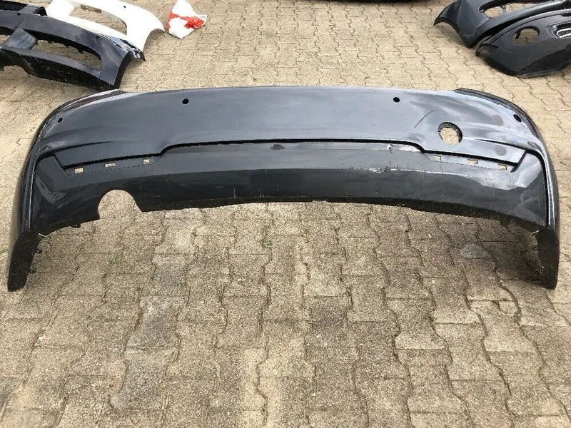 ORIGINAL BMW F32 F33 F36 M PAKET Stoßstange mit PDC hinten SPORRPAKET
