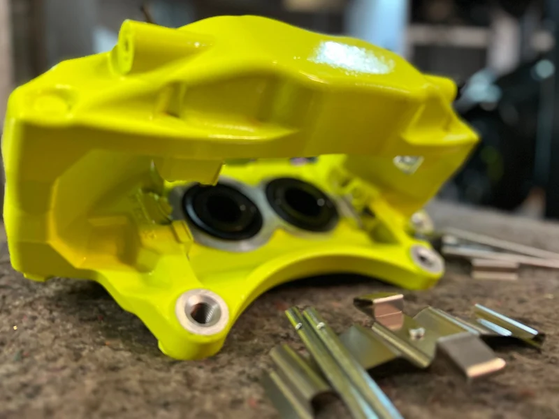 Subaru Impreza STI - Bremssattel SET für 4-Kolben Bremsanlage