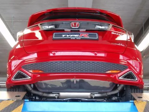 Civic FN2 Type-R Invidia Q300 Catback - TÜV